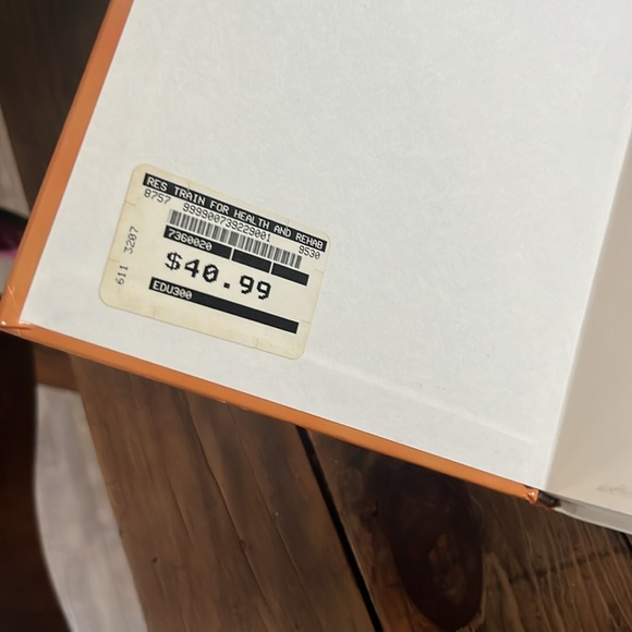 Strength Training Book Bundle - Picture 4 of 7